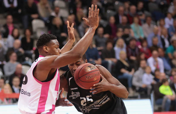 凭借其出色 凭借其出色